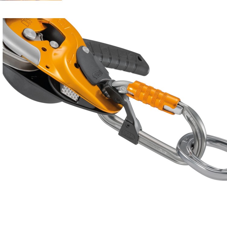 Karabiner Petzl AM'D TRIACT-LOCK